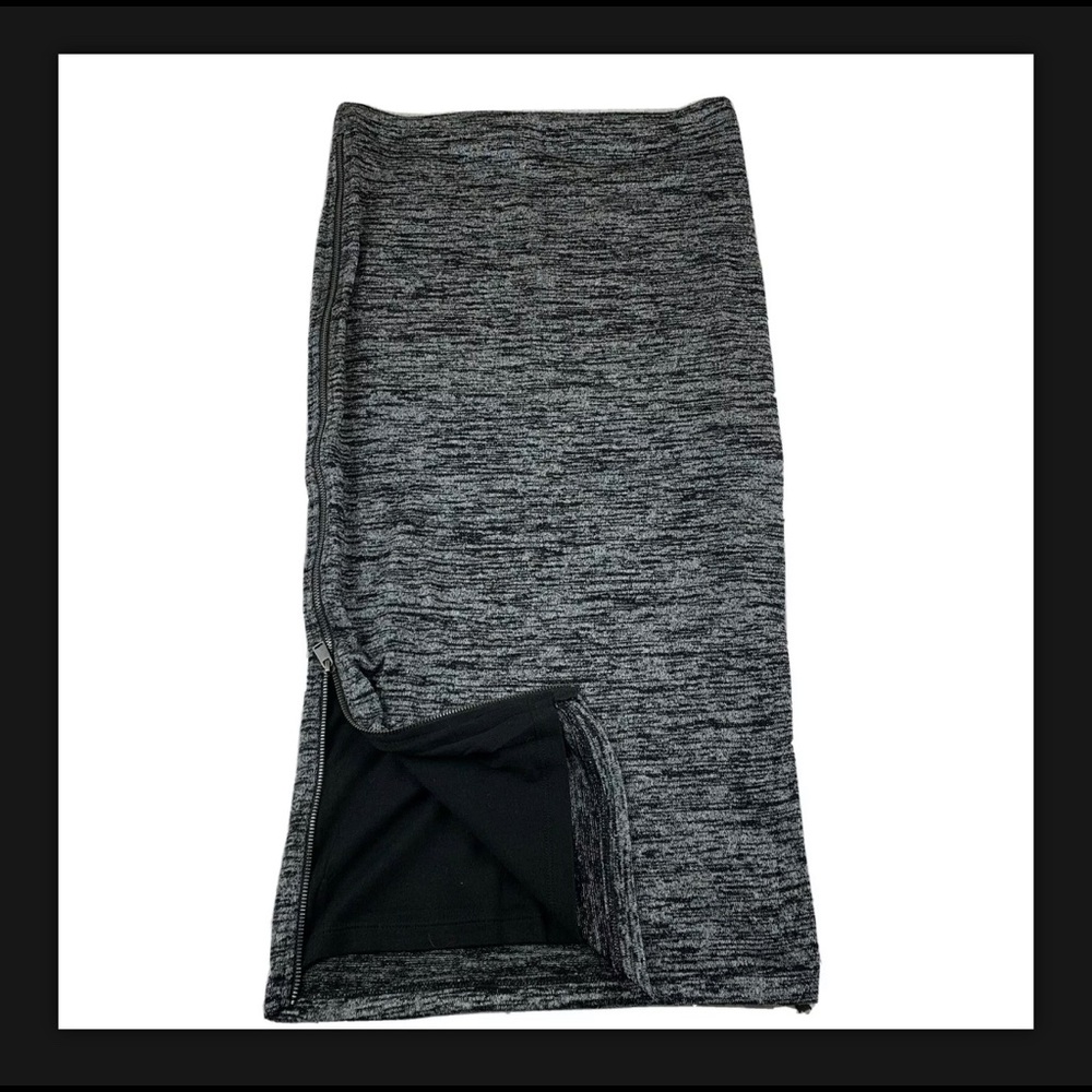 Women’s Express Skirt Full Zip Both Sides Size S